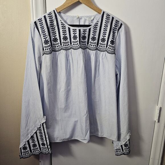Crown And Ivy Long Sleeve Embroidered Scoop Top Stripe Blue Size XL Boho Preppy - Picture 1 of 5